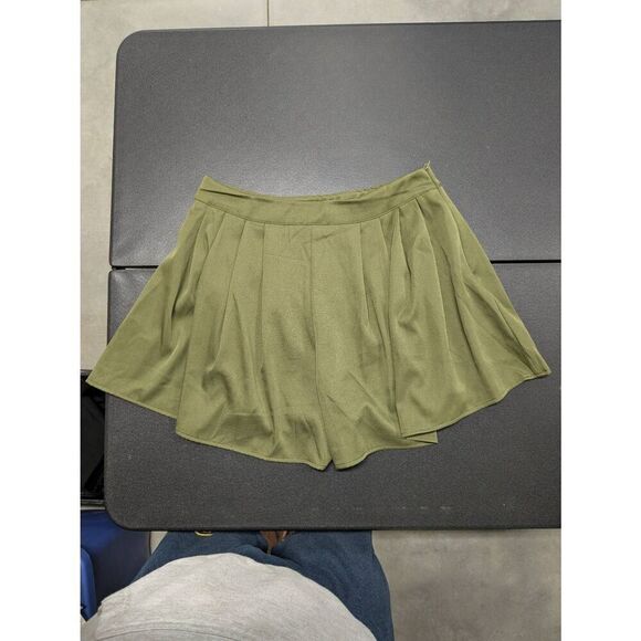 NWT HYFVE Pleated Pull Skort Army Green Mini Skirt Women's - Picture 2 of 5